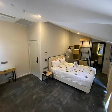 ホテル Iberis Lara 3*